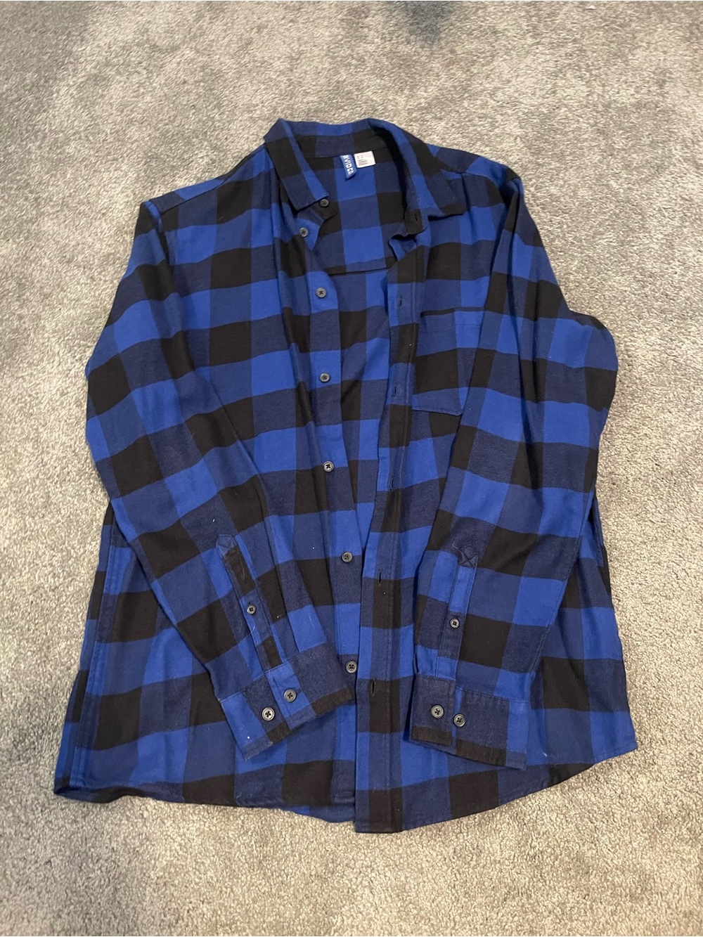 H&M Blue and Black Buffalo Plaid Button-Down Shirt
